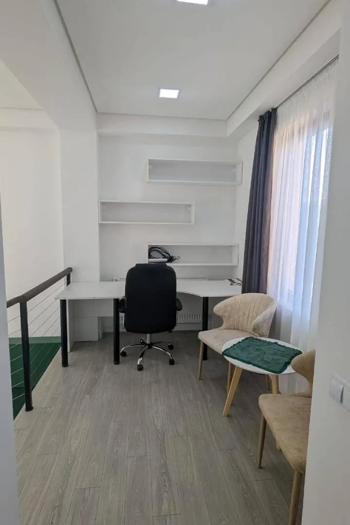 Lisi Lake New Home Tbilisi 0*,