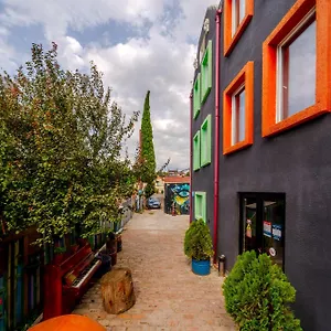 Tato & Coworking Space Tiflis